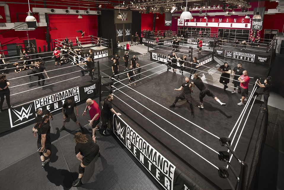 Debido a la pandemia de Coronavirus, Wrestlemania se mudará del estadio de los Bucs al Performance Center (FOTO: WWE)
