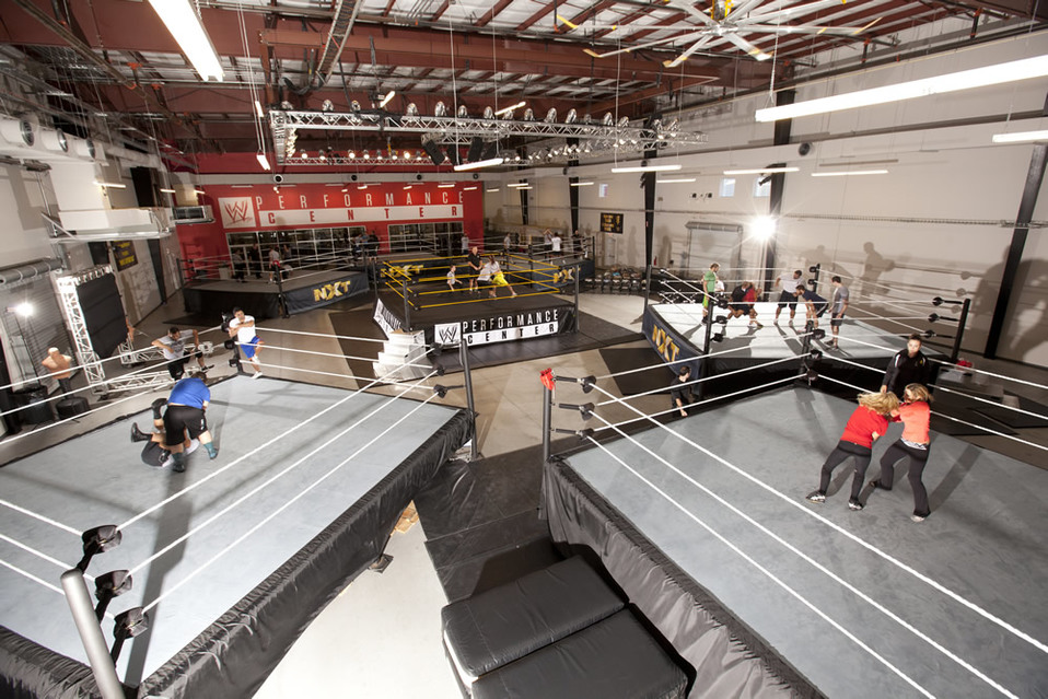 Shawn Michaels, el HBK, encabeza la lista de profesores del Performance Center (FOTO: WWE)