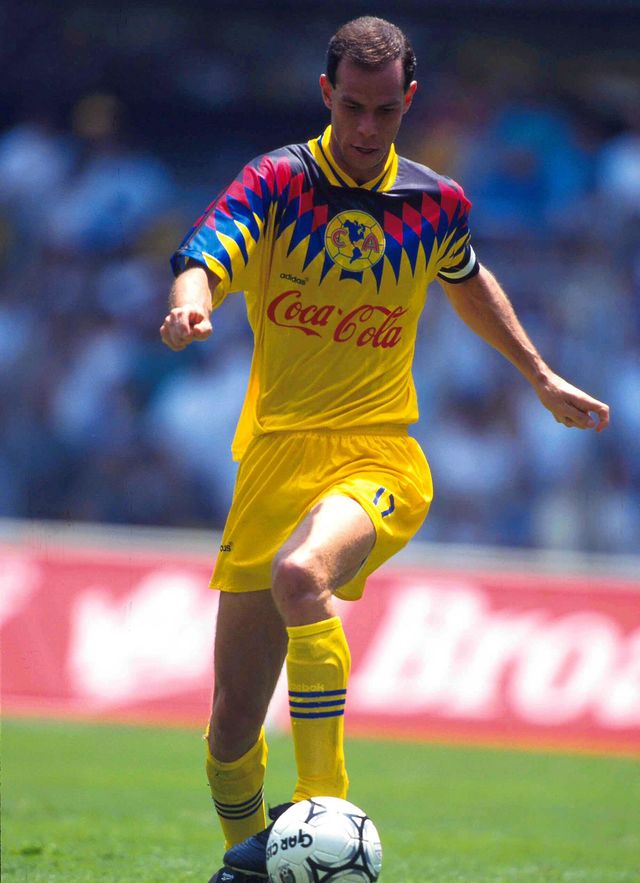 BANCA: Zague. Enorme goleador que se hizo leyenda en el América de la década de 1980.