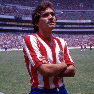 Fernando Quirarte. El ‘Sheriff’ fue referente y líder en la zaga rojiblanca donde imponía su ley en cada jugada.