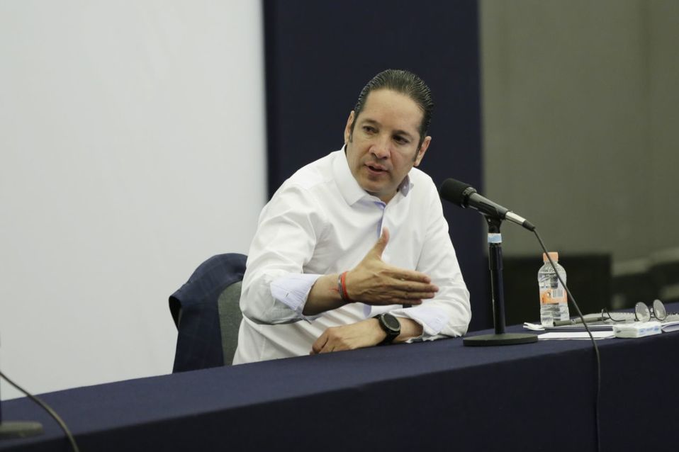 Francisco Domínguez, gobernador de Querétaro, dio positivo al Covid-19. (Foto: @PanchDominguez)