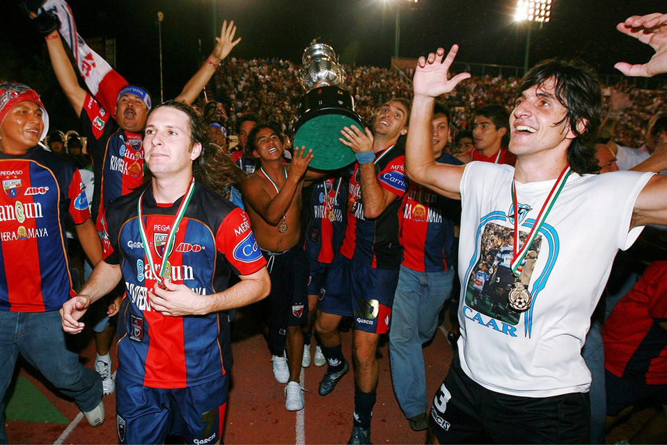 Un presagio de que Atlante sería el campeón del Apertura 2007 contra Pumas (FOTO: Mexsport)