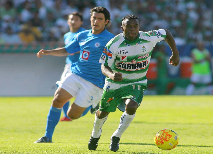Benítez fue la gran figura de Santos y logró su primer título en el futbol mexicano. (Mexsport)