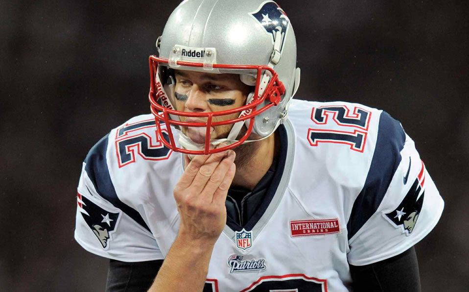 Tom Brady firmó por dos temporadas con los Buccaneers. (Mexsport)