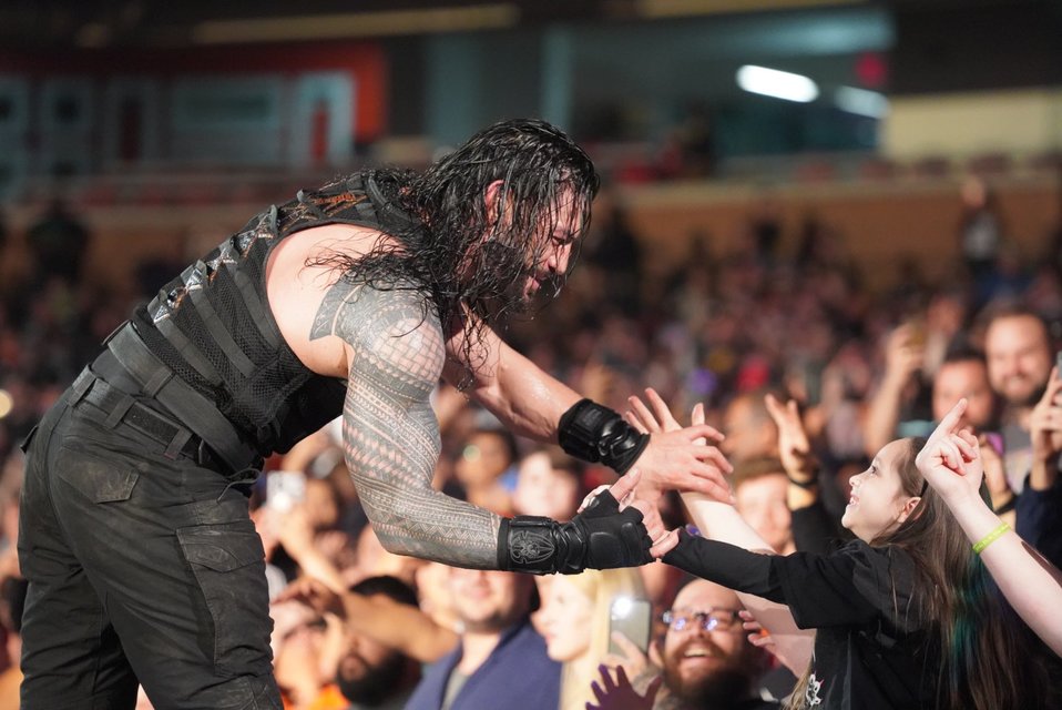 2. Roman Reigns - 5 MDD