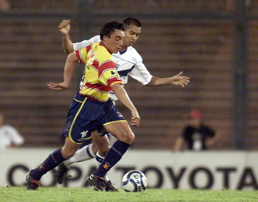 Alejandro Glaría, referente de Pachuca, reforzó al Morelia en la Libertadores de 2002. (Mexsport)