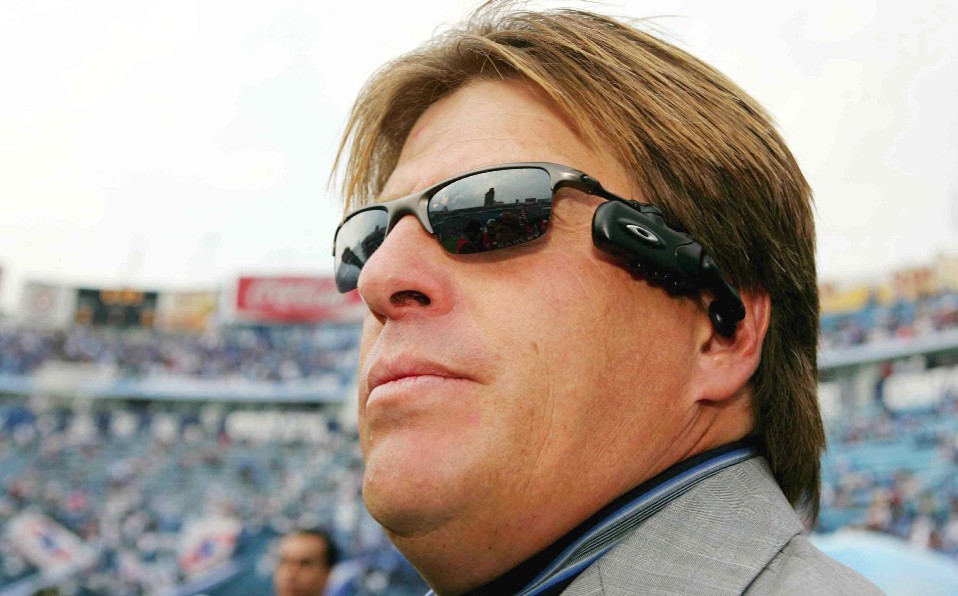Simplemente Miguel Herrera el Dandy del fútbol. (Mexsport)