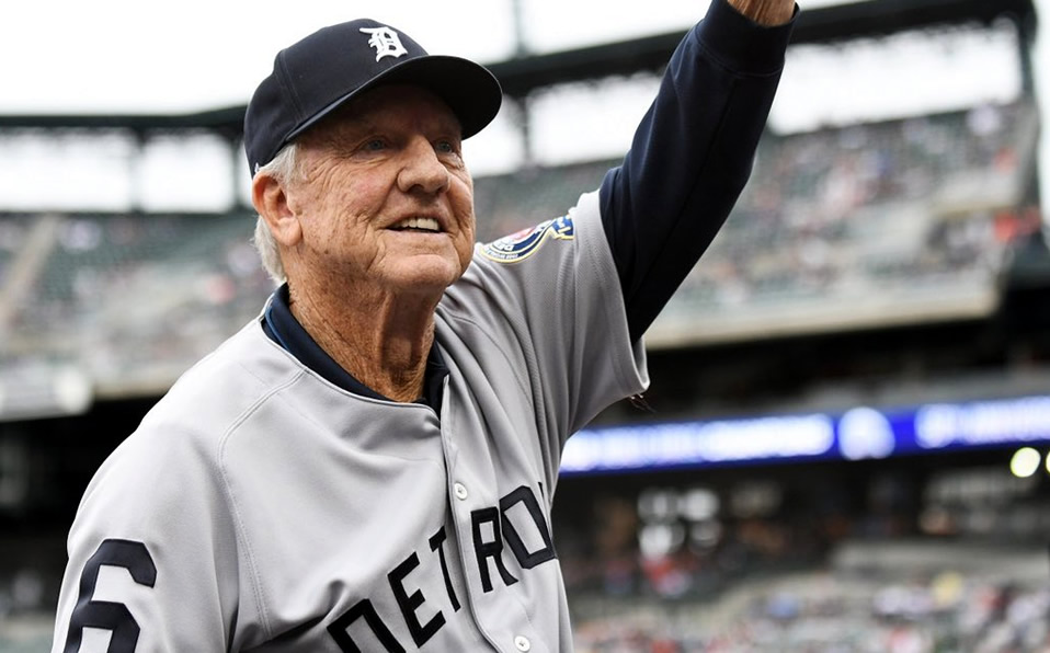 Al Kaline siguió con los Tigers aún después de su retiro como jugador. (Foto: @ElExtrabase)