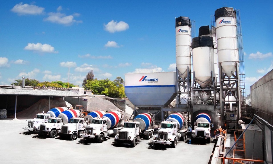 Una de las 15 plantas de Cemex en México.