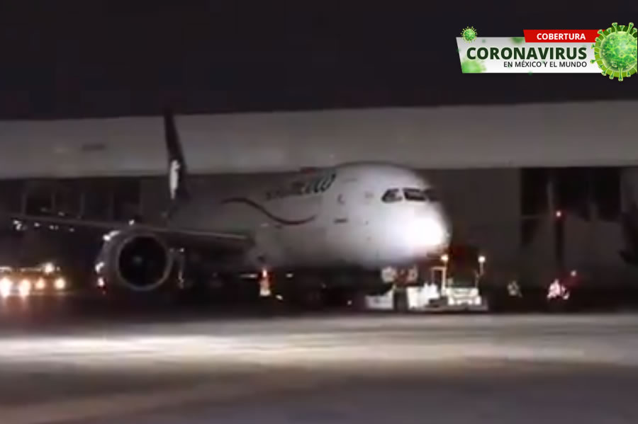 El avión llegó proveniente de China. (Foto: @m_ebrard)