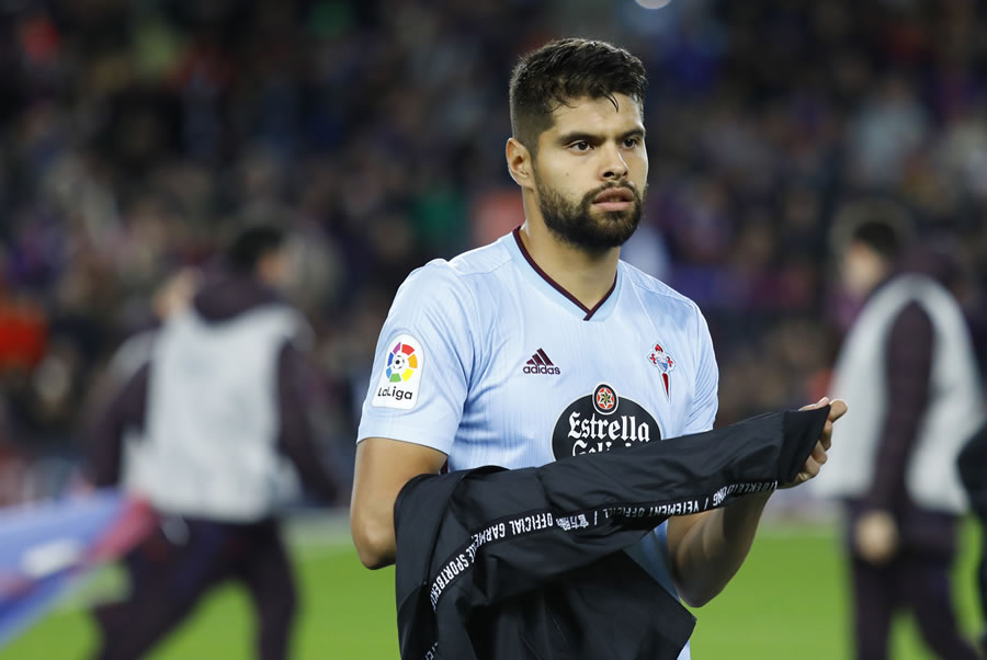 Néstor Araujo guarda la cuarentena en España. (Foto: Imago7)