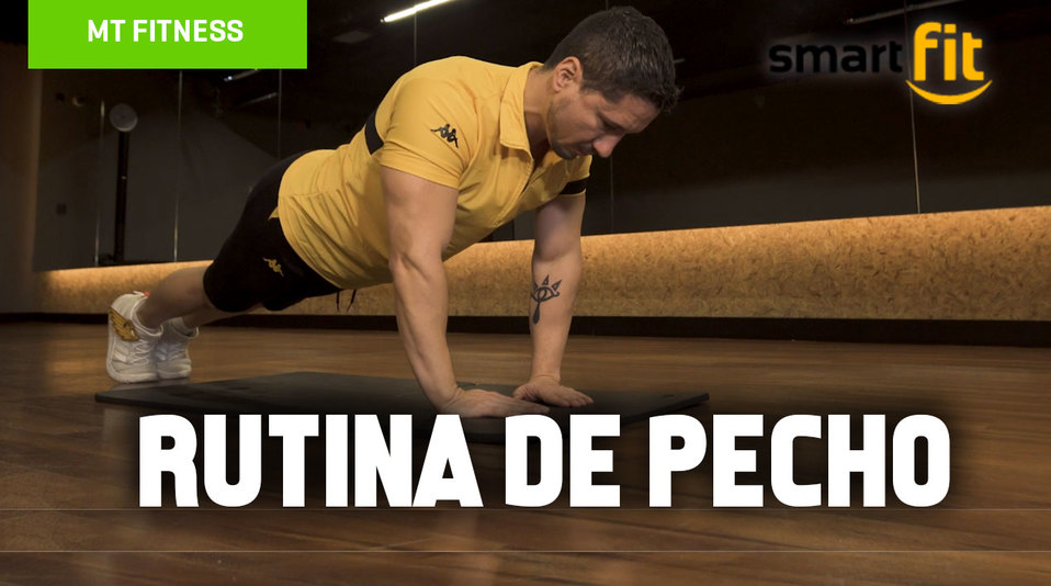Siéntete cómodo entrenando pectorales, tríceps y deltoides con Smartfit