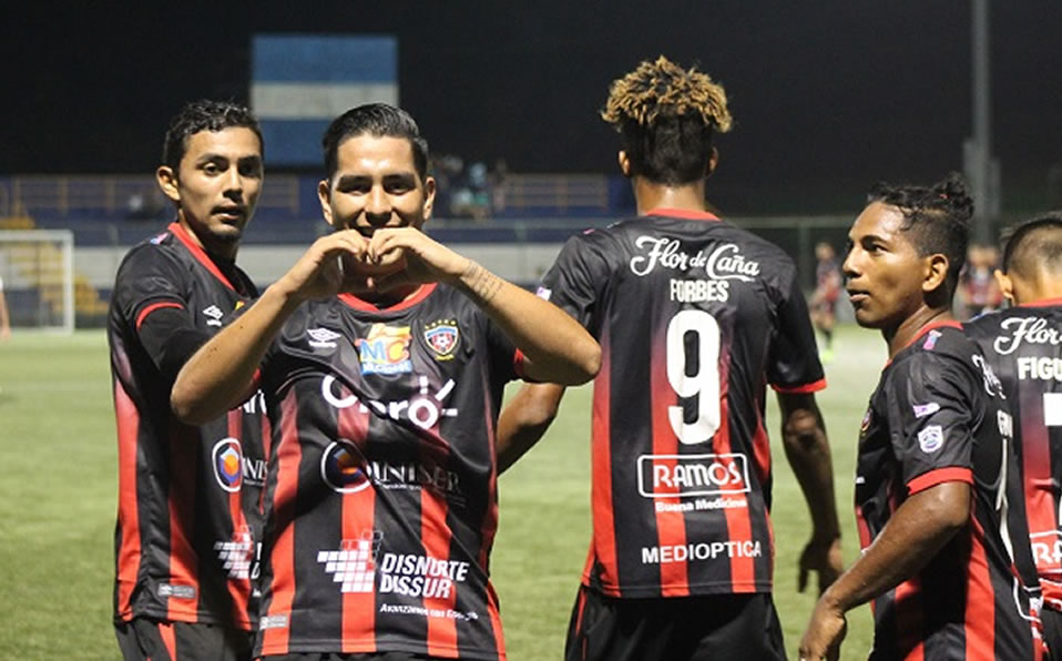 Fernando Villalpando es el máximo goleador en lo que va del 2020 en Nicaragua. (Cortesía)