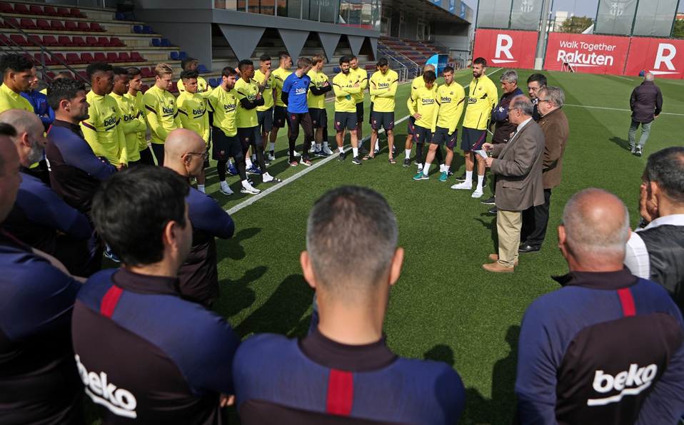 Barcelona sufre la renuncia de seis miembros de la junta directiva (Twitter @FCBarcelona_es)