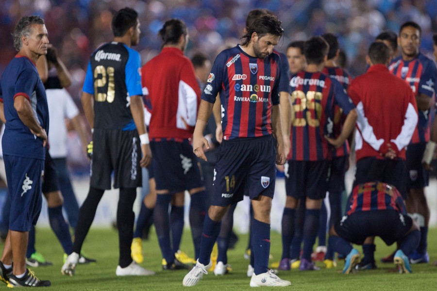 La decepción del Kikín Fonseca al fallar uno de los penaltis. (Mexsport)