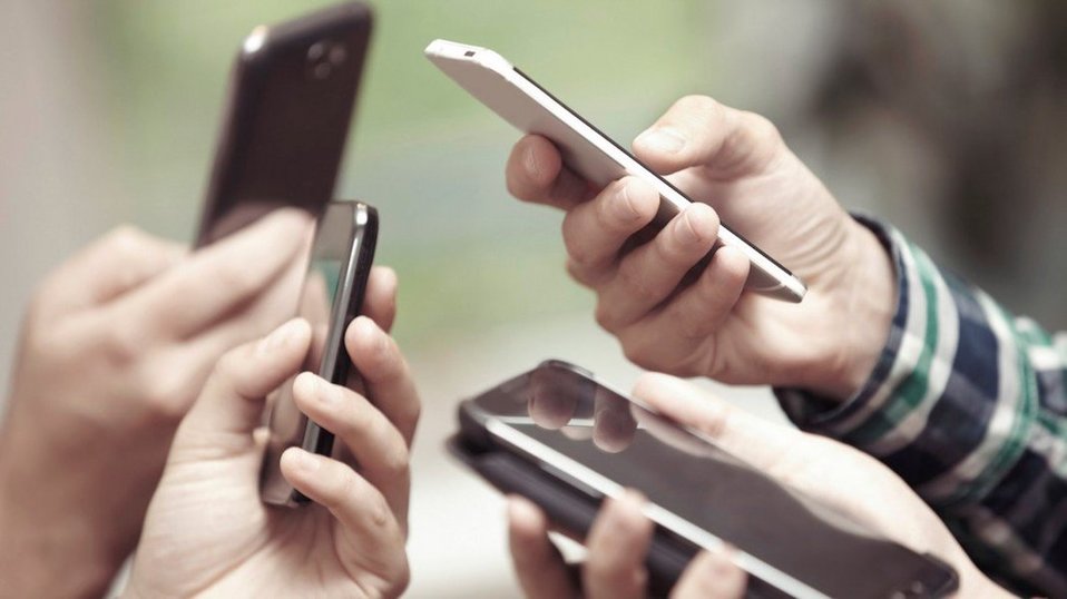 Apple y Google unen fuerzas para frenar el avance de la pandemia.