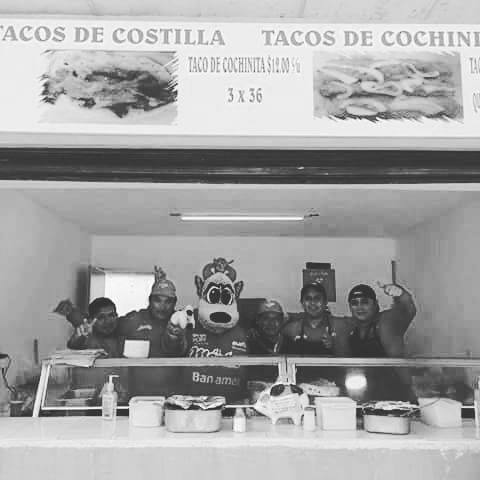 Rocco, mascota de los Diablos Rojos, lamentó la pérdida. (Foto: @Rocco00MX)