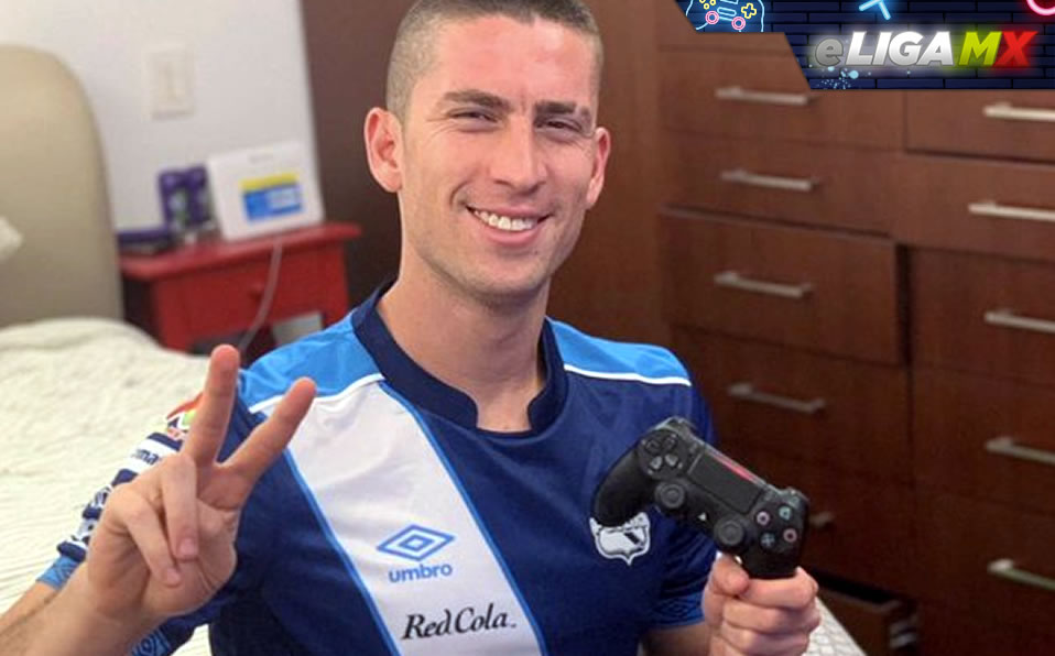 Santiago Ormeño venció con el Puebla 3-0 al América en la eLiga MX. (@SantOrme)