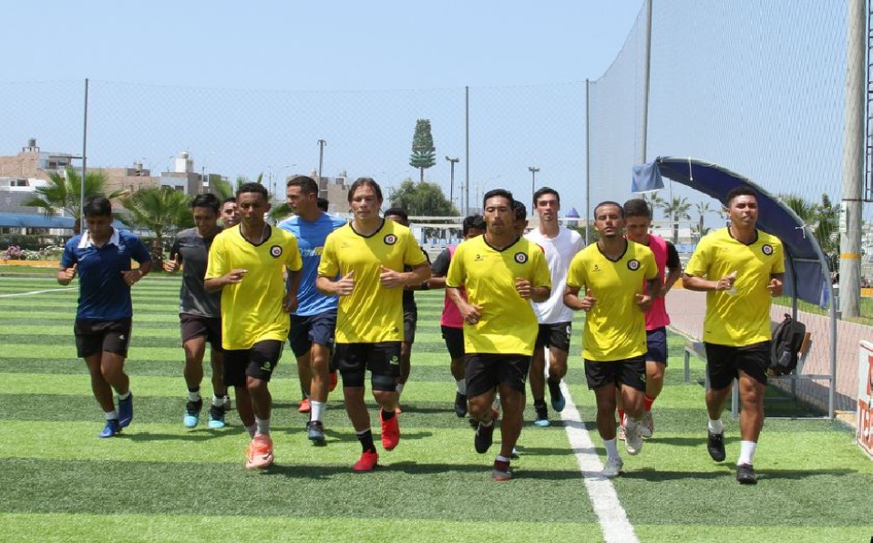 También el cuerpo técnico fue despedido. (@Dep_Coopsol)