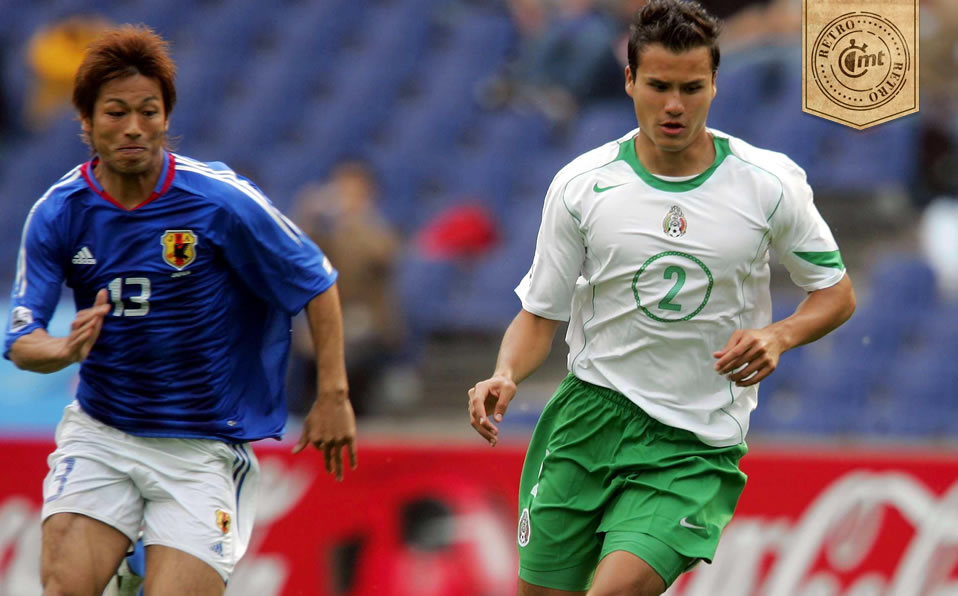 Aarón Galindo en la Copa Confederaciones 2005 con el Tricolor. (Mexsport)