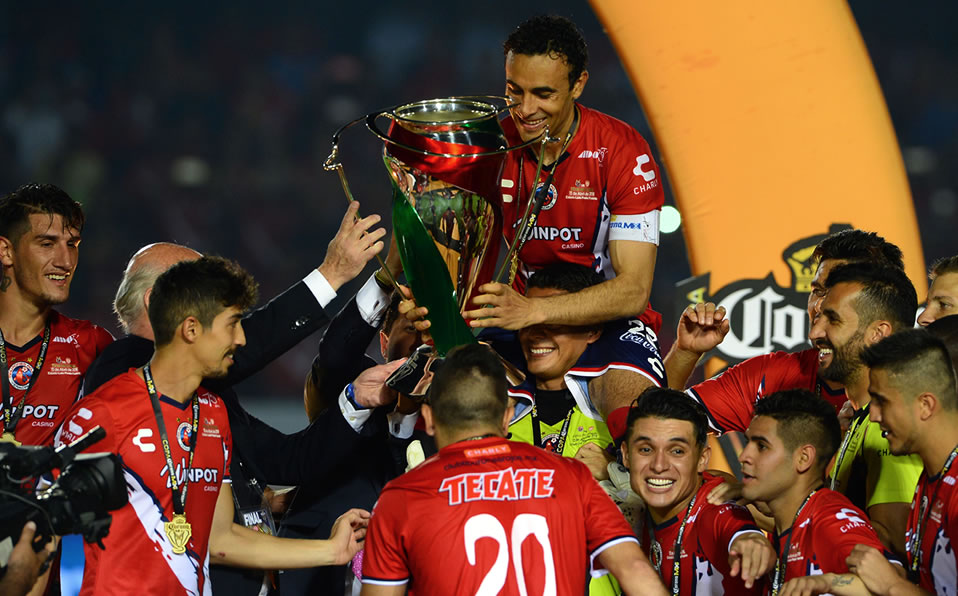 Leobardo López era el capitán del Veracruz en aquel título de la Copa MX. (Mexsport)
