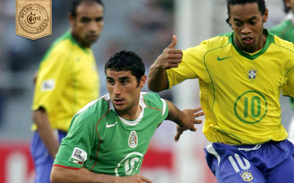 Salvador Carmona en el juego de la Confederaciones 2005 contra Brasil. (Mexsport)