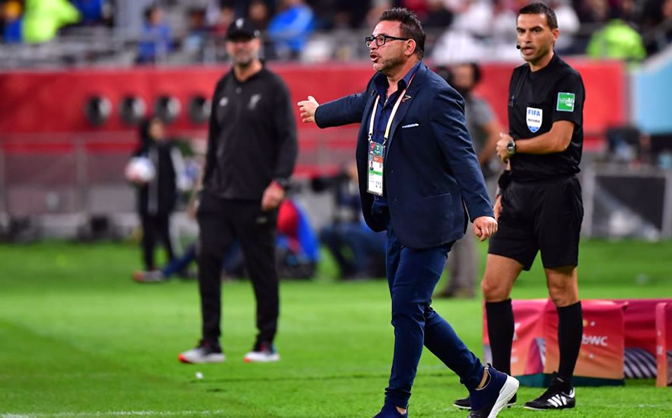 Antonio Mohamed y sus Rayados perdieron sobre la hora ante el Liverpool en el Mundialito 2019. (AFP)