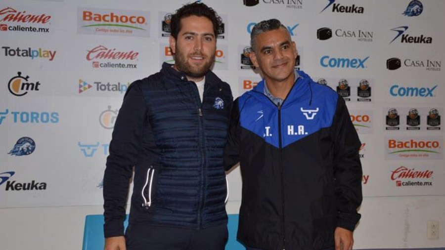 Alan Achar durante una conferencia de prensa del Celaya. FOTO: Ascenso MX.