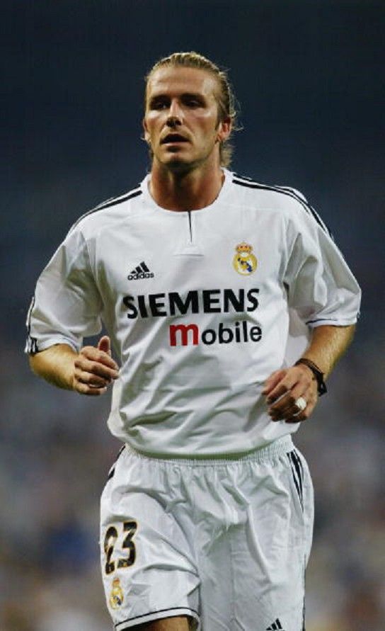 David Beckham, el futbolista que era 'rockstar' y llegó al club ideal para eso en el 2003.