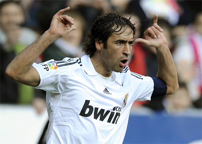 Raúl, el Ángel de Madrid que tiene el récord de más partidos en el equipo con 741.
