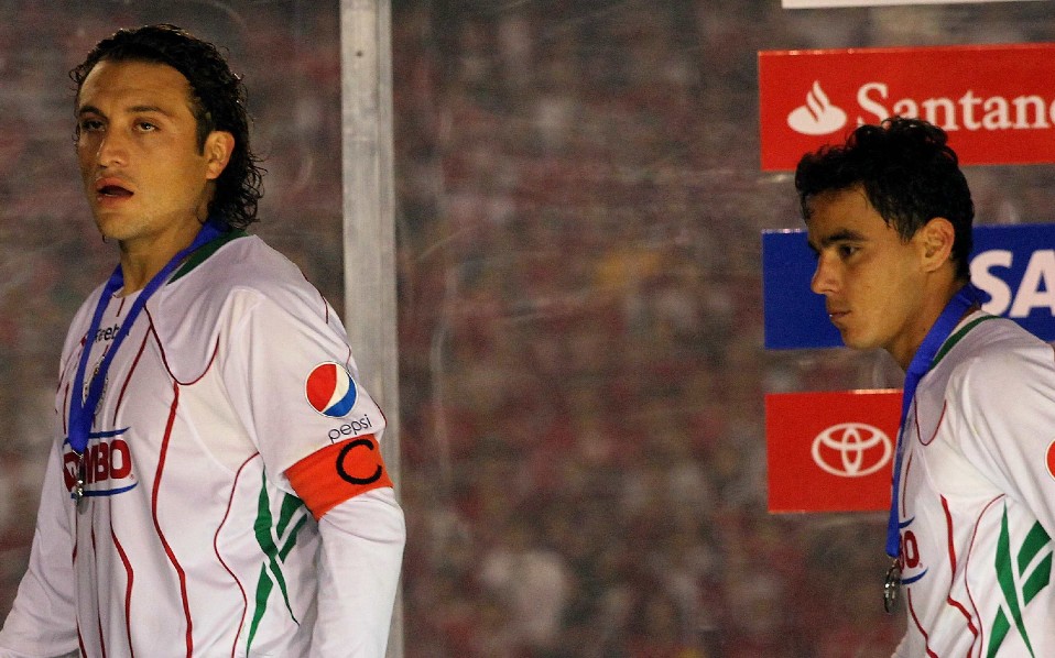 Así, Chivas cerró un muy buen primer semestre del 2010, donde con equipo completo pudo hacer mejores las cosas. (Mexsport)