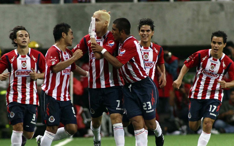 Javier Hernández fue campeón de goleo con 10 anotaciones, empatado con Johan Fano y Herculez Gómez. (Mexsport)