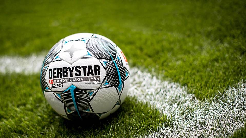 El regreso de la Bundesliga sigue siendo analizado para garantizar la seguridad de los jugadores.