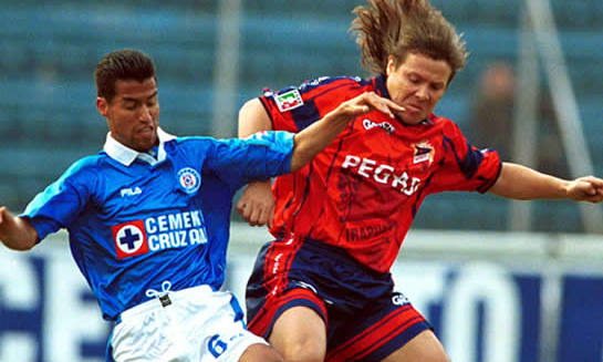 Martín Rodríguez fue campeón de goleo con el Irapuato en el Invierno 2001 con 12 dianas.
