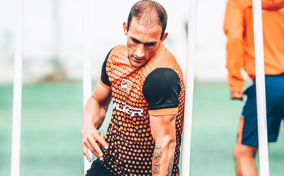 Emanuel Loeschbor asegura que tienen callados a jugadores de Liga MX (FOTO: Twitter)