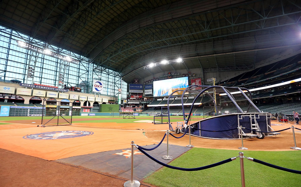 Las entradas a Minute Maid Park representan 180 MDD de ganancia. (Foto: @LosAstros)