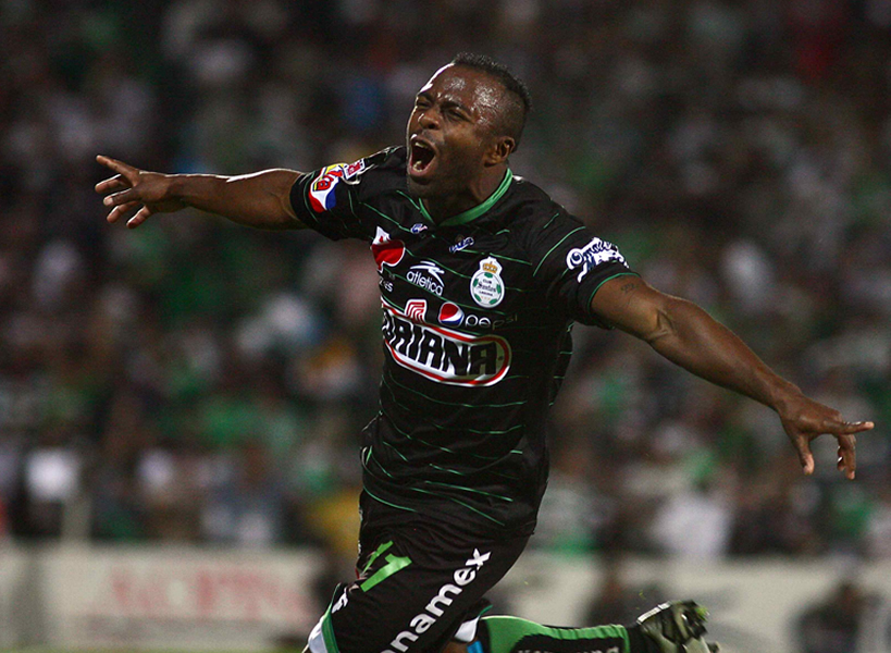 En el Apertura 2010, Christian Benítez fue el campeón de goleo con Santos al anotar 14 dianas. FOTO: Mexsport