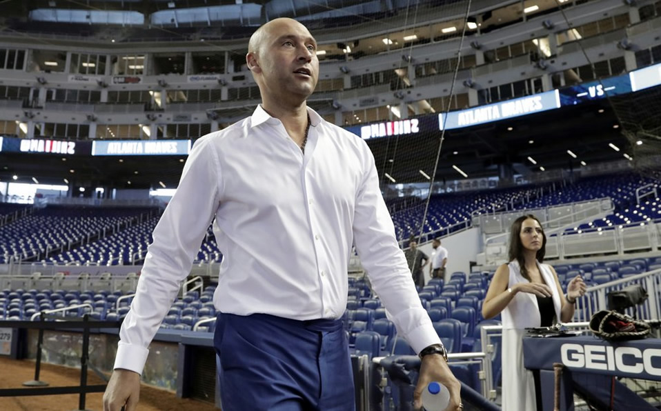 Jeter llegó a la dirección de los Marlins en 2017. (Foto: AP)
