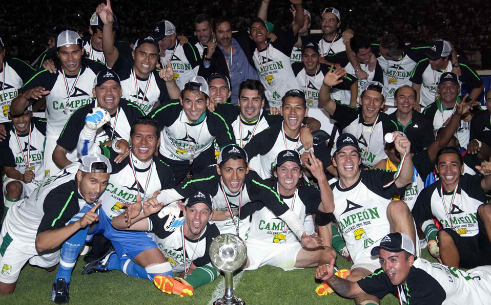 Clausura 2012: El regreso de León a la Primera División fue goleando 7-3 a Lobos BUAP.
