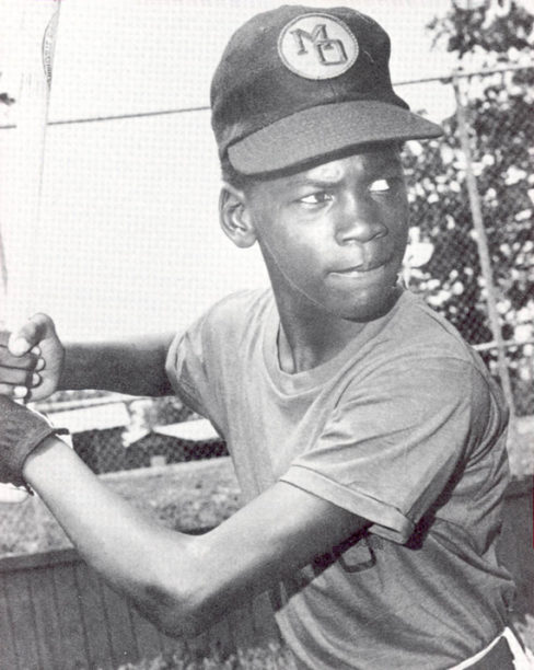 Jordan siempre mostró su amor por el Béisbol. (@jgbasket)