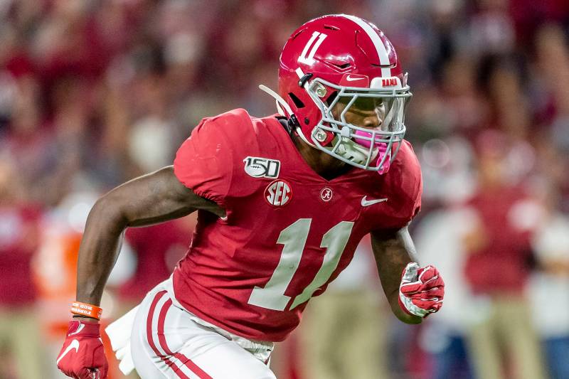 Henry Ruggs III | WR | Alabama | El que completa el Top-3 de receptores con exquisita velocidad como Tyreek Hill.