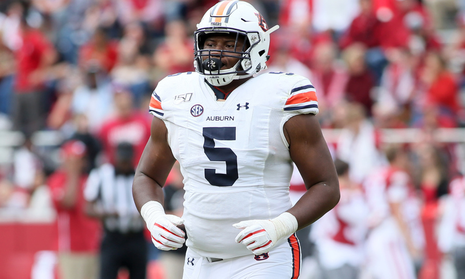 Derrick Brown | DT | Auburn | Tacle defensivo con similitudes con Aaron Donald por ser efectivo contra carrera y pase.
