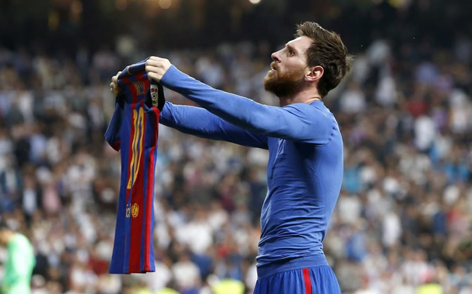 La postal de Messi que vivirá para la historia. (EFE)