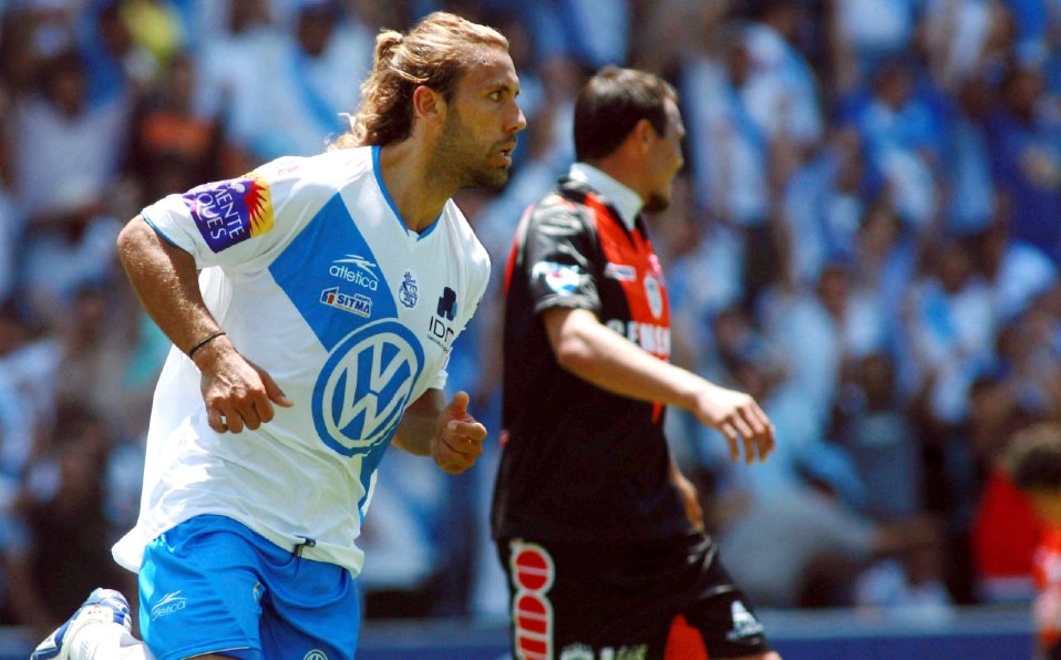 El Ruso Zamogilny llegó al Puebla luego de que Menotti hablara con Chelís. Foto: Mexsport