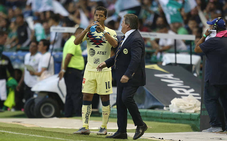 Miguel Herrera busca relanzar a Giovani dos Santos (Imago7)