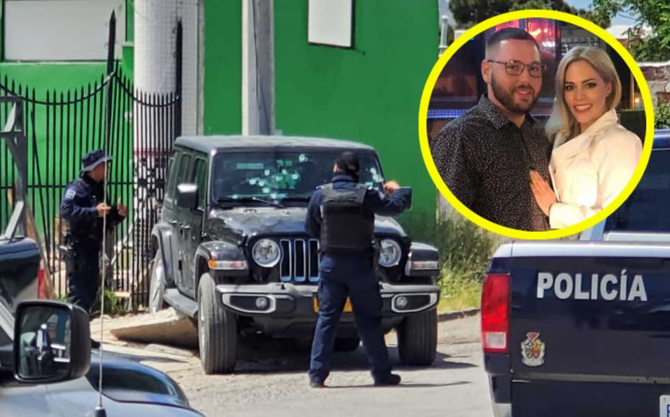 Así quedó el vehículo en el cual viajaban. (periódico Diario de Juárez)
