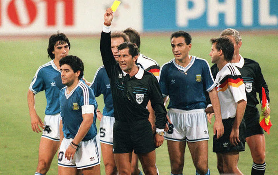 'Maradona como persona es despreciable'; Codesal explota contra Diego