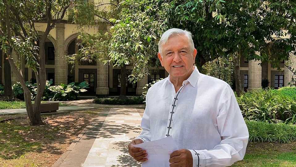 AMLO envió un mensaje a la población por medio de sus redes sociales. FOTO: EFE.