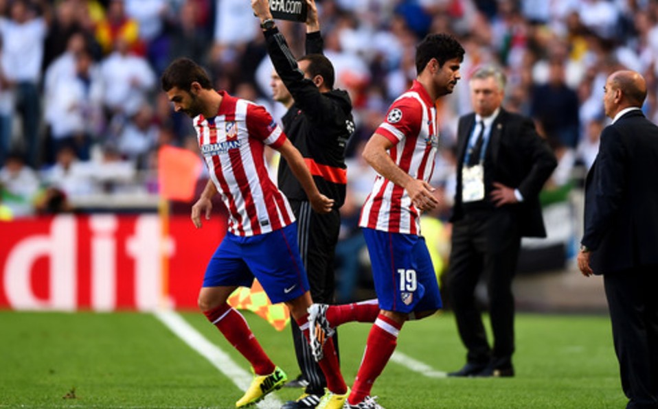 Costa no pudo continuar en la Final de Champions de 2014 por una lesión. (@Dvinuesa)
