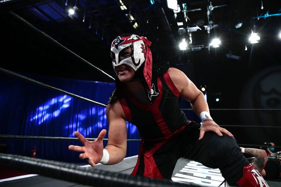 Octagon Jr. fue eliminado de la ser derrotado por Pagano. FOTO: AAA